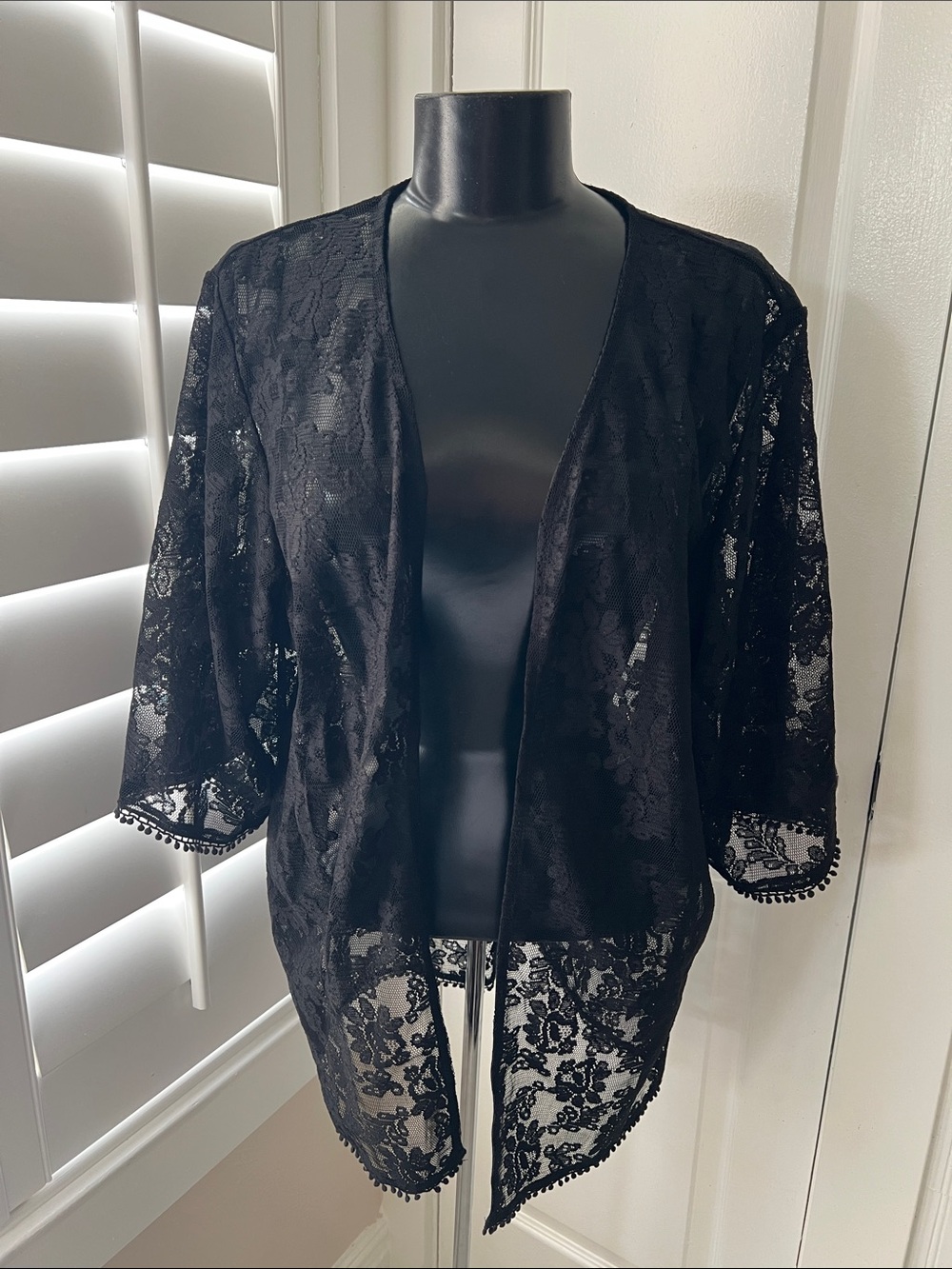 Express Black Lace Open-Front Kimono